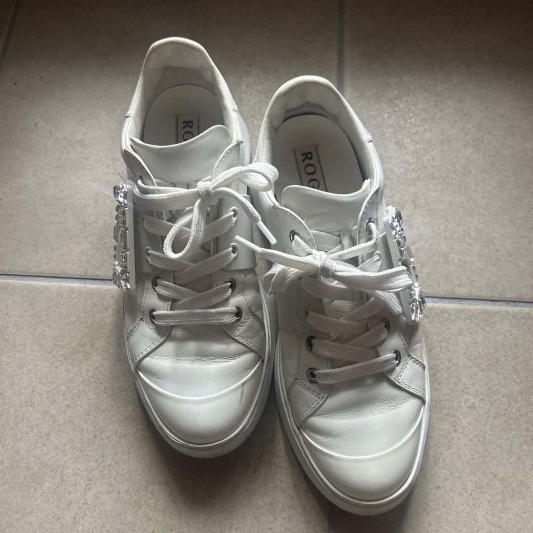 ROGER VIVIER ホワイトスニーカー 箱付き37