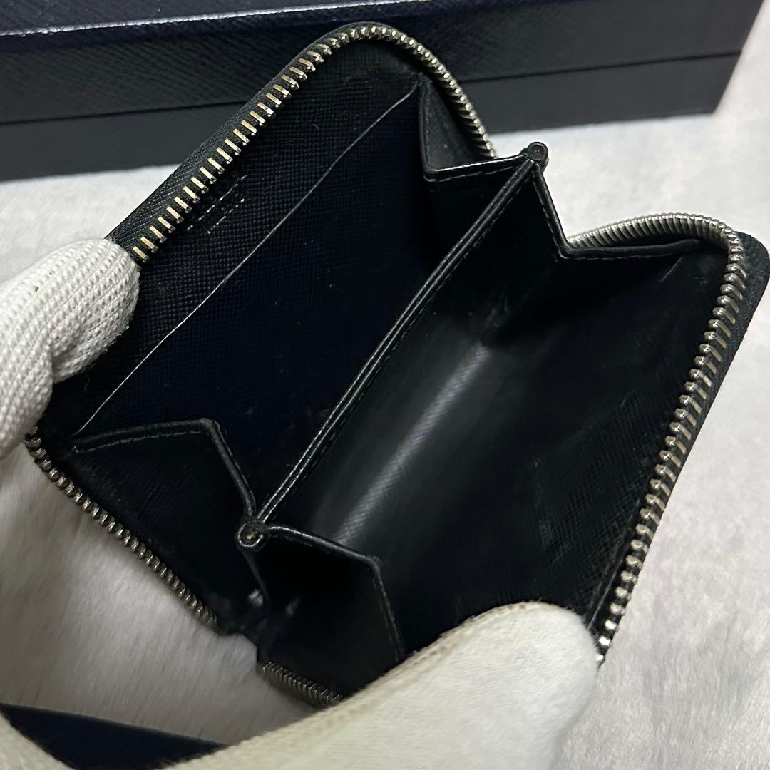 PRADA プラダ　ケース　三角ロゴ　ブラック　サフィアーノレザー