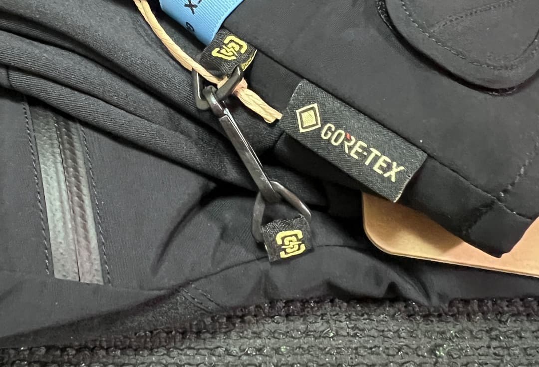 Burton GORE-TEX アンダーグローブ【True Black】Lサイズ