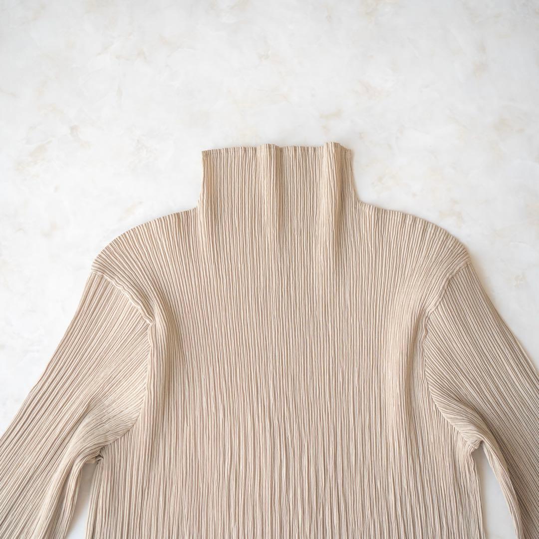 美品✨ISSEY MIYAKE プリーツ タートルネックカットソー ベージュ L