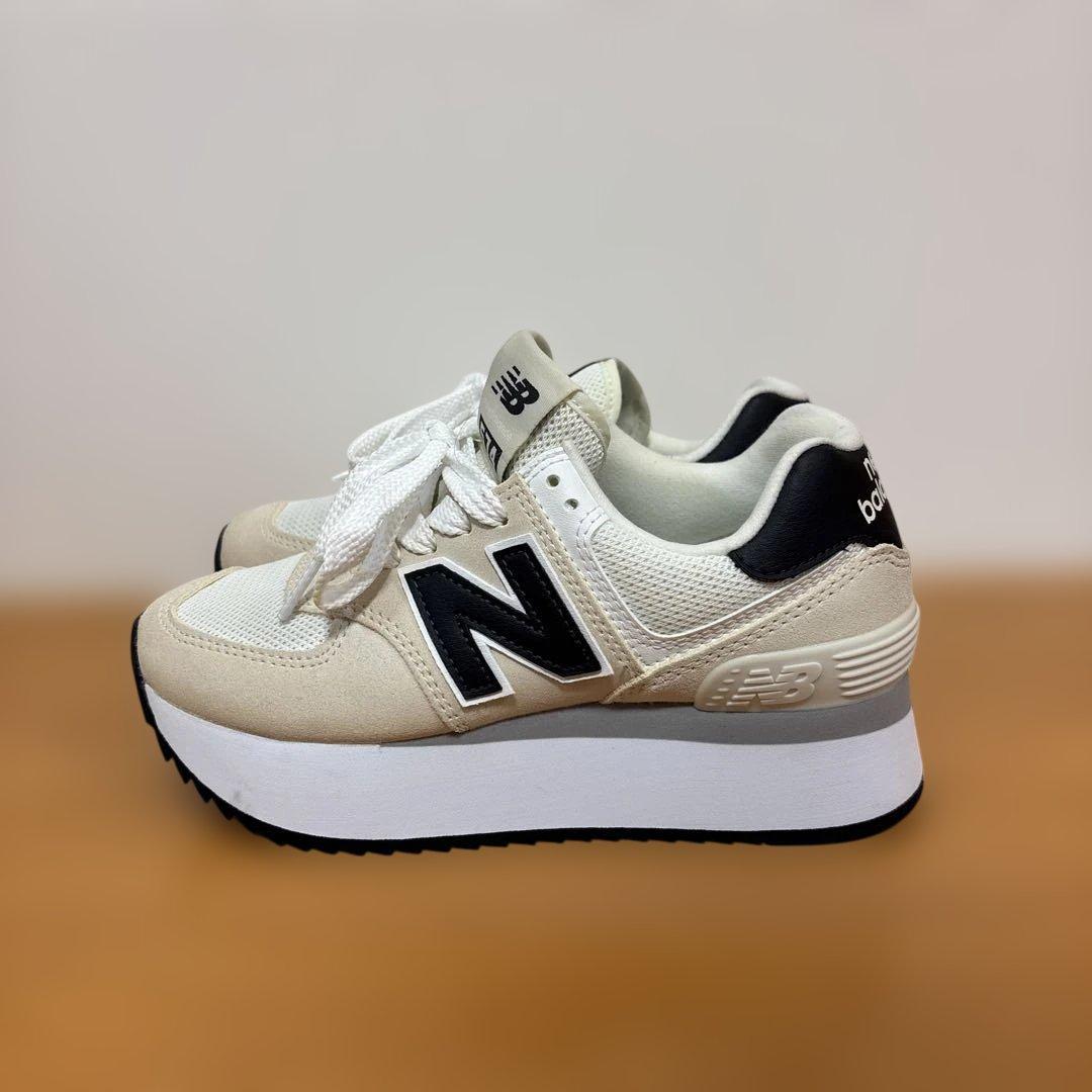 値下げ ニューバランス 574 スニーカー 22cm ホワイト 厚底