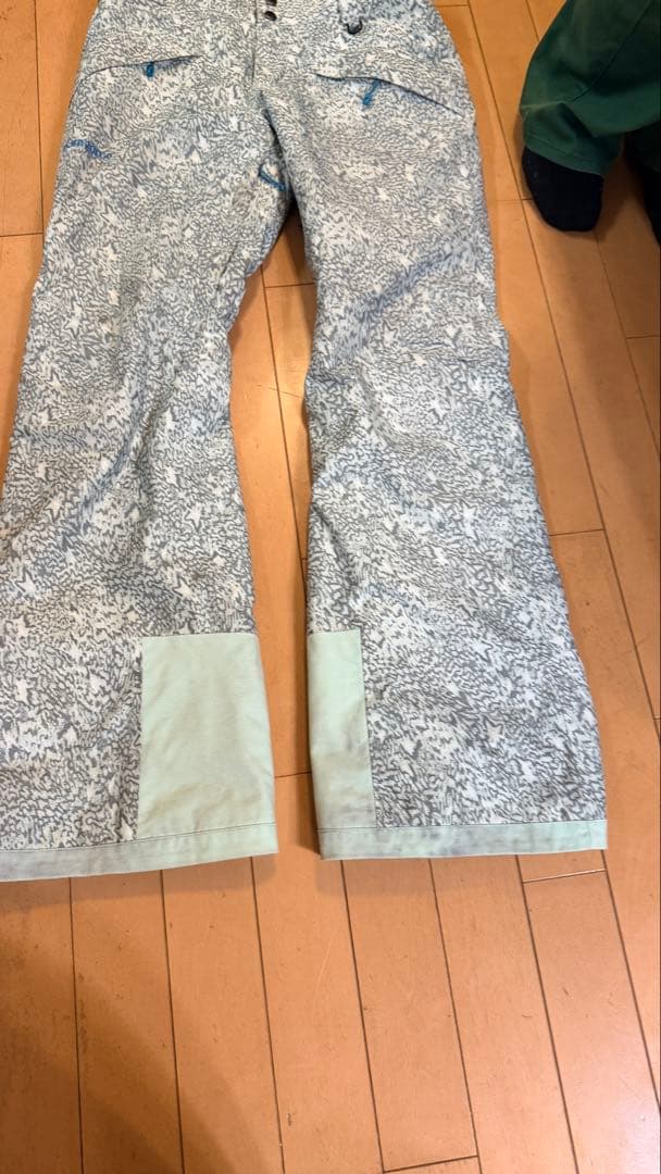 あ*き様 patagonia ジャケットMサイズとパンツセット Sサイズ