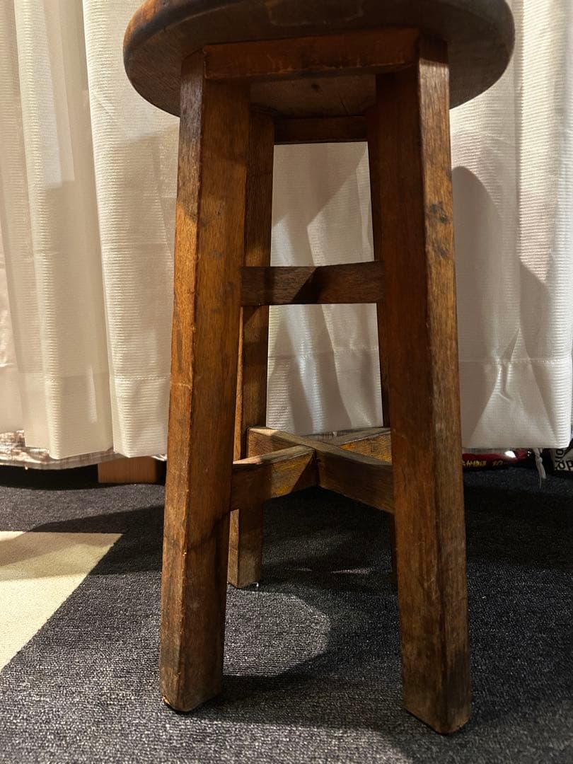 木製スツール　昭和レトロ　丸椅子　レトロな椅子　ヴィンテージ