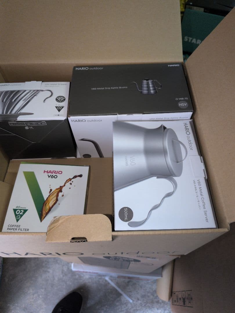 こちらは限定のセットHARIO V60シリーズのコーヒー用品5点セットです。