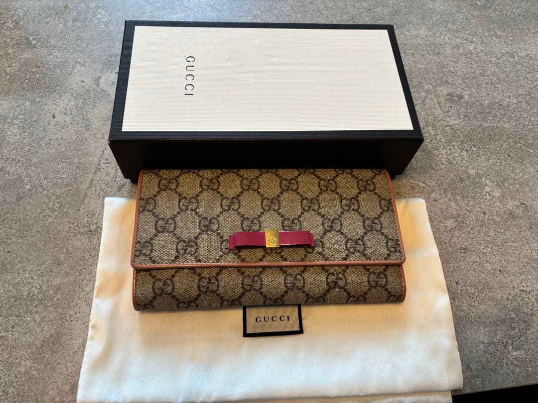 GUCCI 長財布 箱付き ピンク リボン