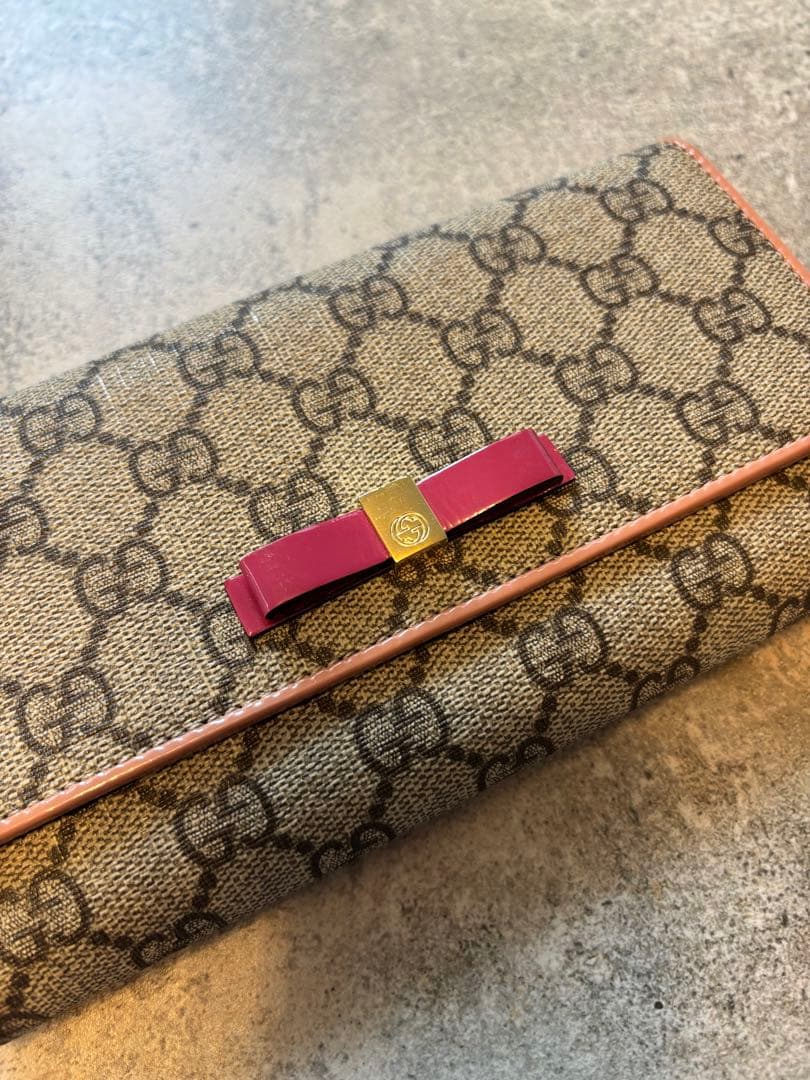 GUCCI 長財布 箱付き ピンク リボン