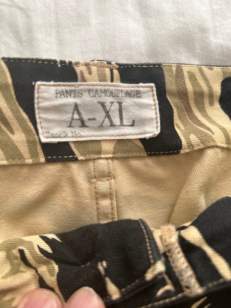 新品未使用　バズリクソンズ　タイガーカモ　ショートパンツ　ハーフパンツ