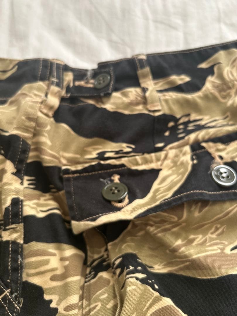 新品未使用　バズリクソンズ　タイガーカモ　ショートパンツ　ハーフパンツ