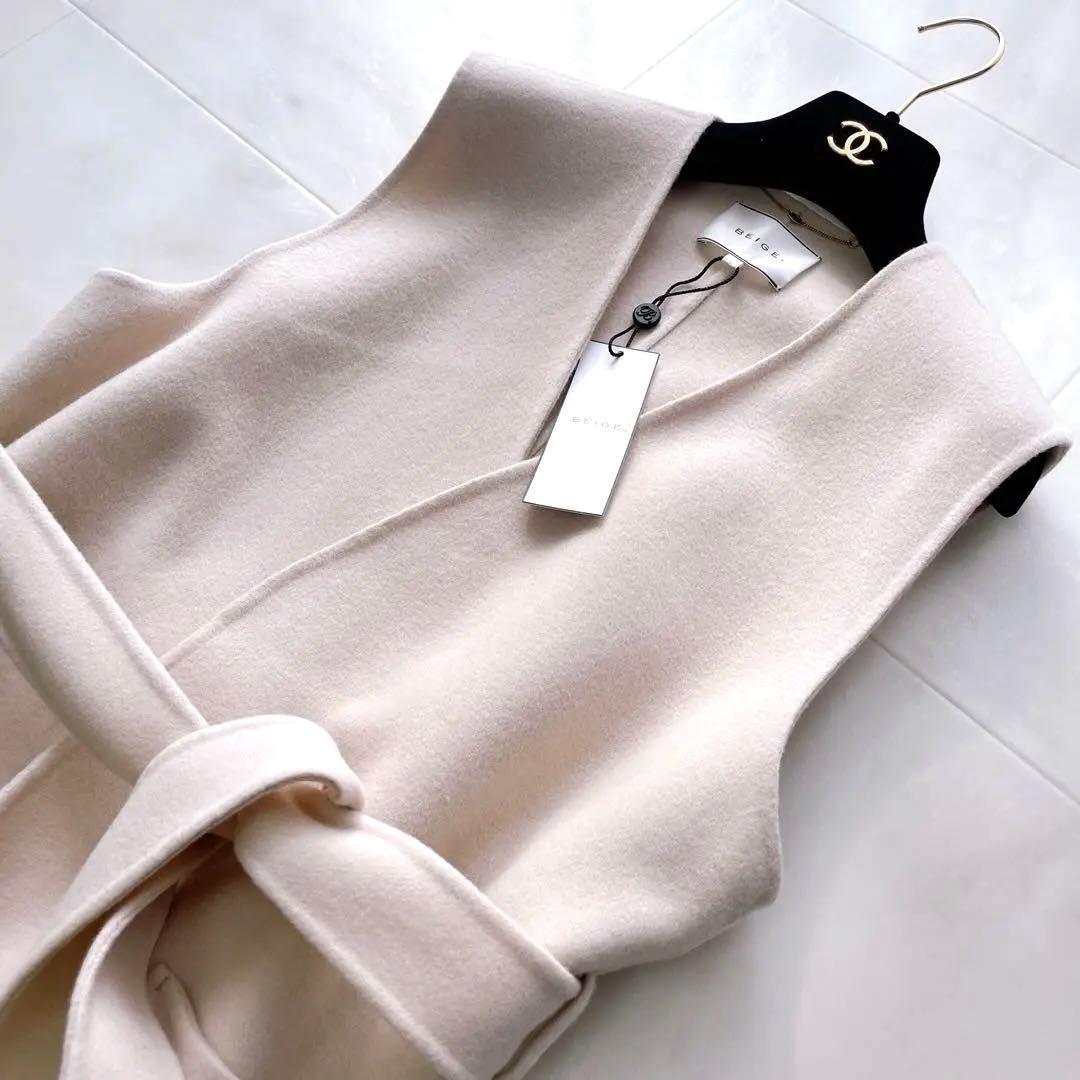 新品タグ付き✨BEIGE, ベイジ ウールロングジレ ベルト付き ピンクベージュ