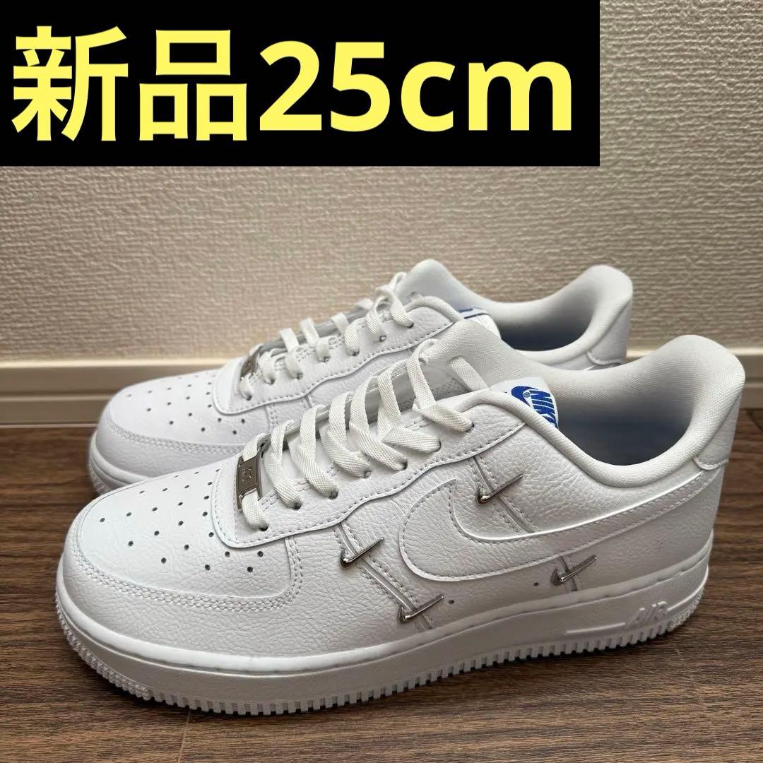 Nike Air Force 1 low ナイキ　エアフォース1 クローム　白