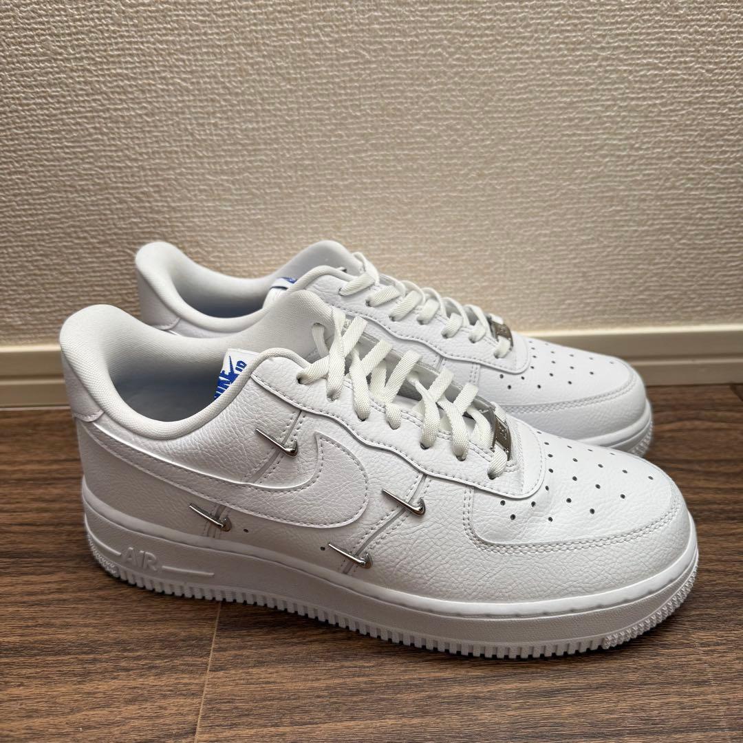 Nike Air Force 1 low ナイキ　エアフォース1 クローム　白