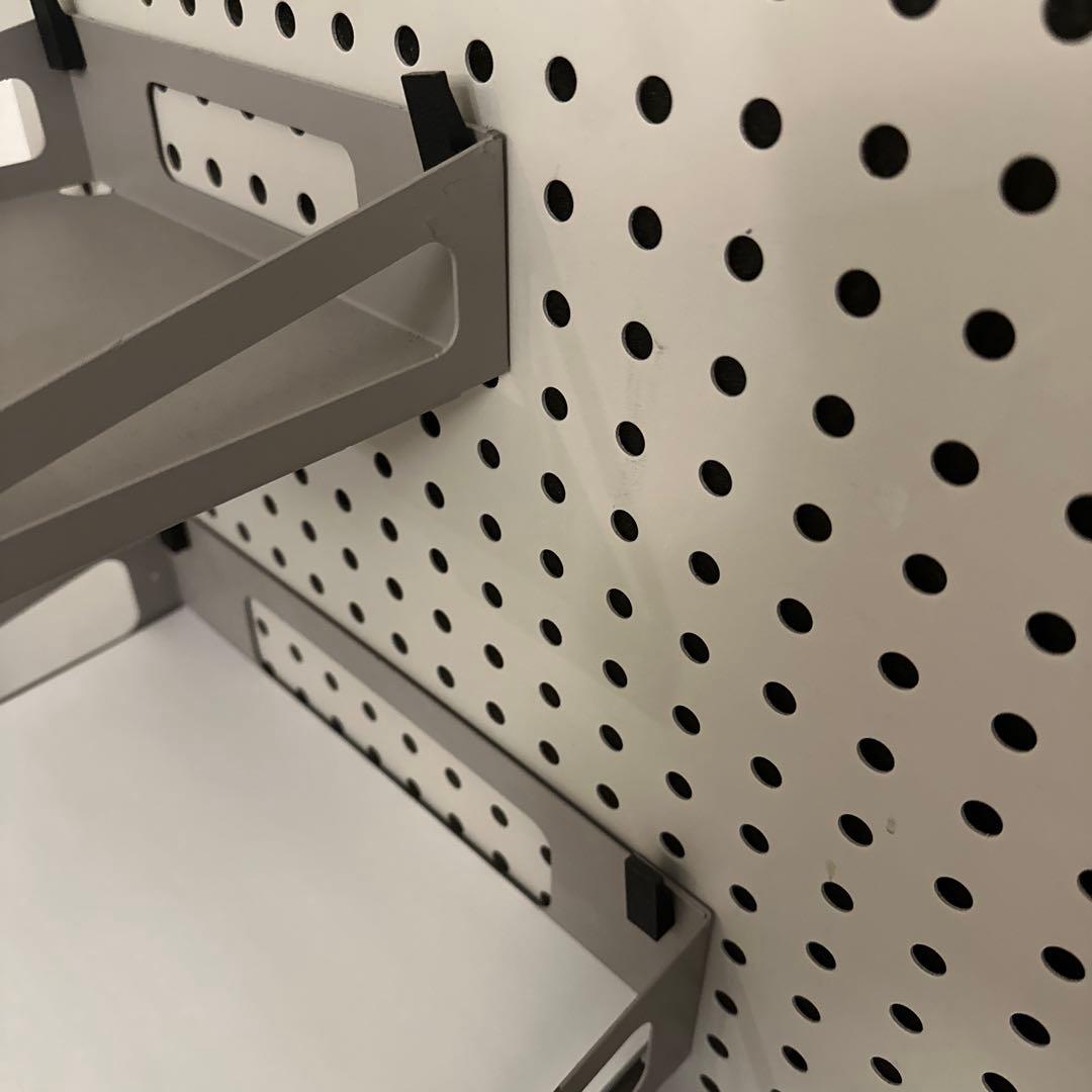 vitraヴィトラ　L字型ライトグレー合成樹脂パソコンデスク