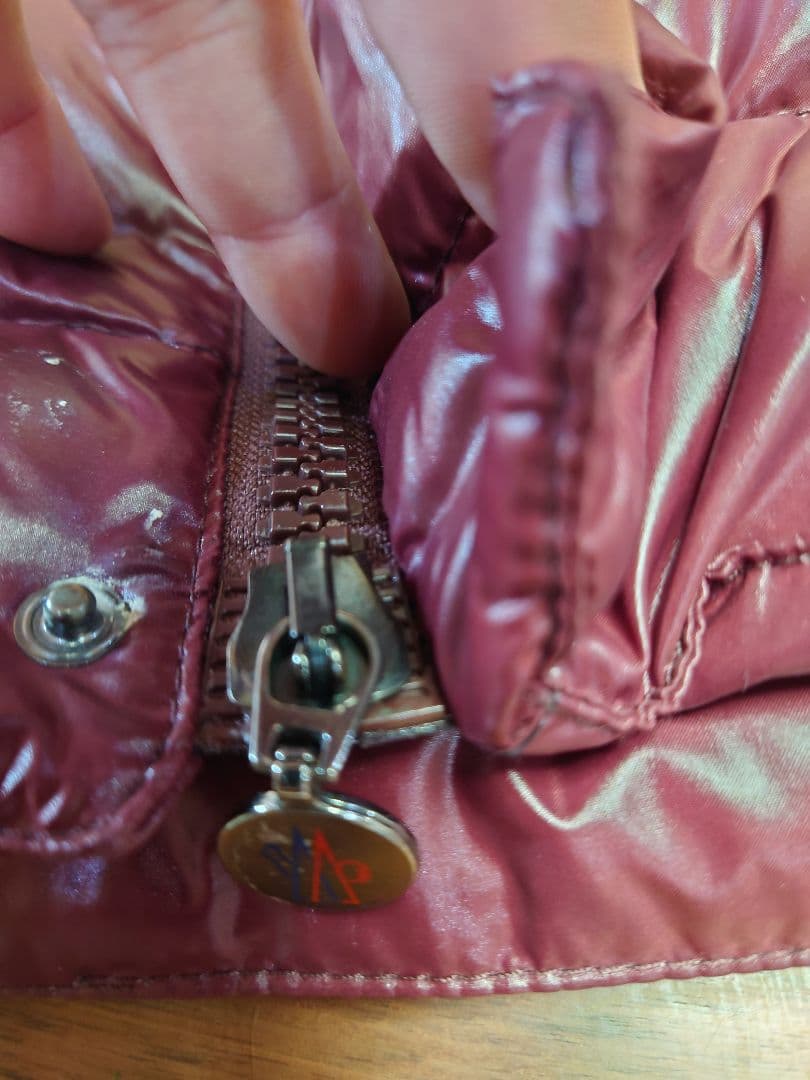 モンクレール　ダウンベスト　ジレ　ワインレッド　ボルドー　サイズ3　2