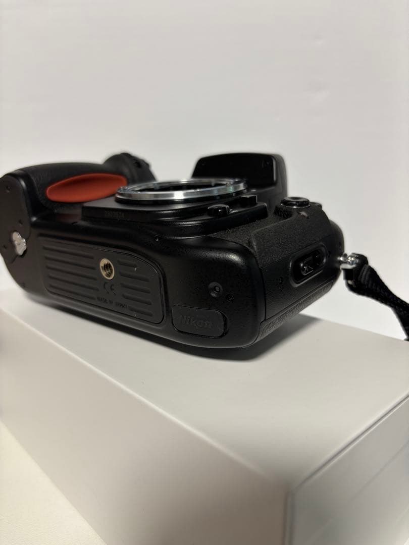 【piyo9298✨】Nikon F100 フィルム一眼レフカメラ　難あり