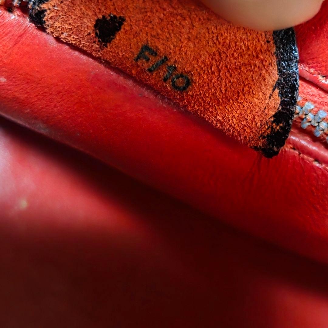 CELINE クラッチバック型押し レザー ヴィンテージ ロゴ 金具