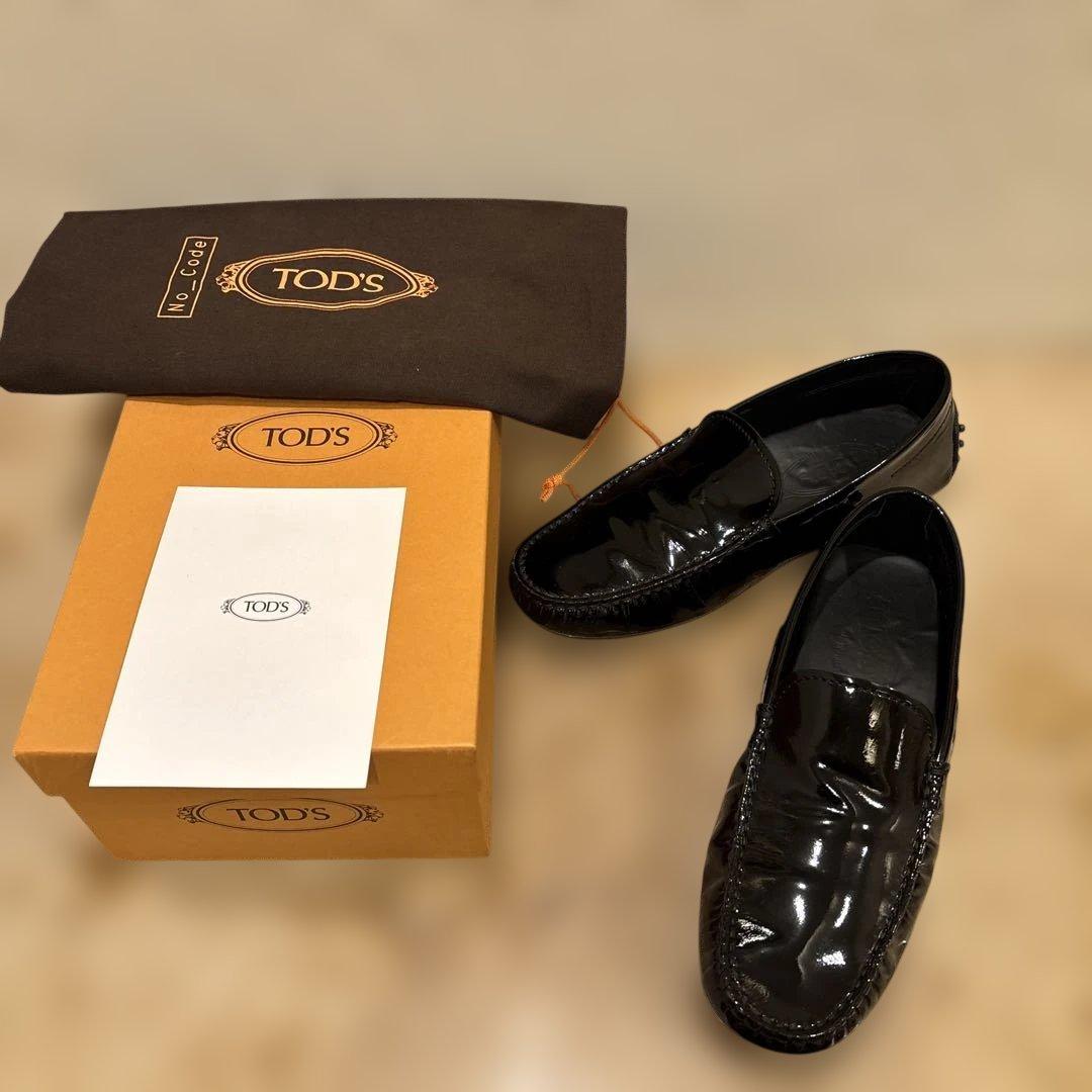 TODS ドライビングシューズ　黒エナメル　サイズ6 1/2 25㎝