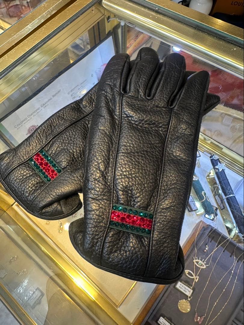 T*】様 GUCCI シェリーライン スワロフスキー レザー　手袋 グローブ本革
