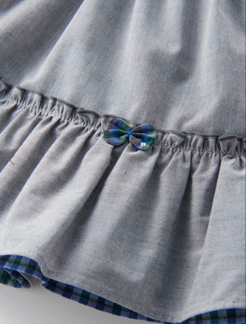 メ*ン様 【新品未使用】familiar ファミリア スカート リバーシブル X