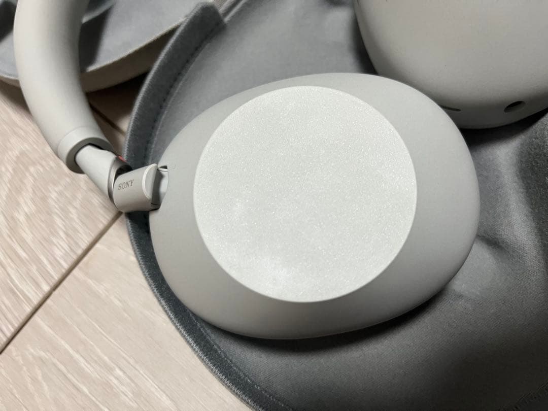 SONY WH-1000XM6 プラチナシルバー ワイヤレスヘッドフォン