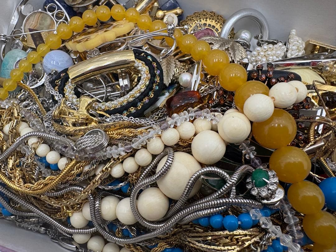 アクセサリー　ゴールド　シルバー　石　パール　リング　ネックレス　まとめ売り