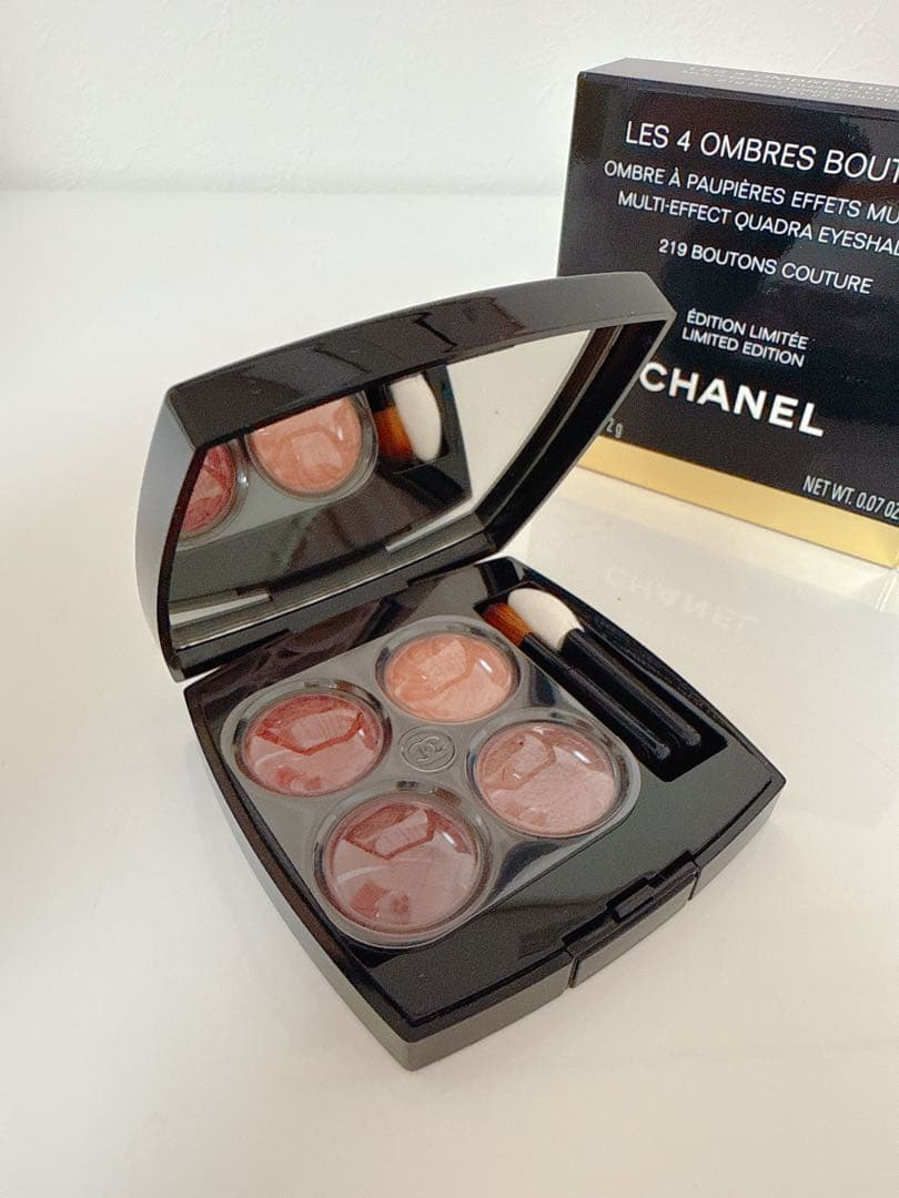 CHANEL アイシャドウパレット 219 ブトン クチュール　美品