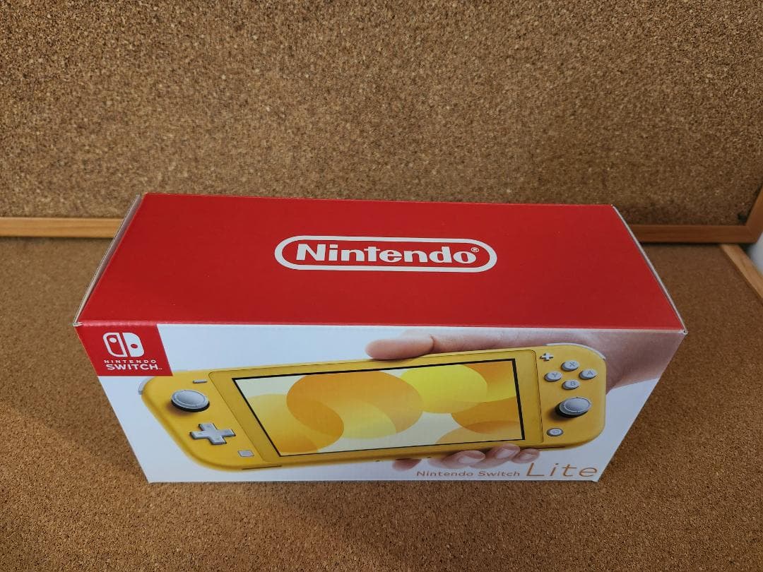 Nintendo Switch　ライト　未開封