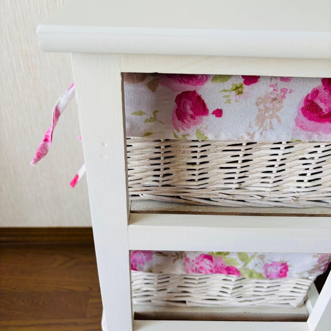 花柄バスケット付き収納ラック 4段 ホワイト 籐ラタン チェスト 北欧 送料込み