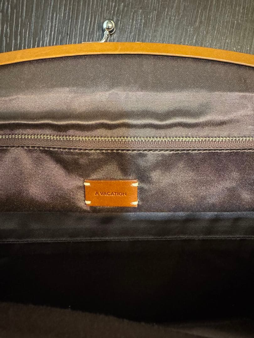 お値下げしました。A VACATION ペイズリー柄 クラッチバッグ