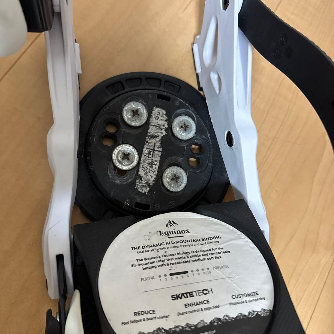 JONES スノーボードビンディング ホワイト　Mサイズ