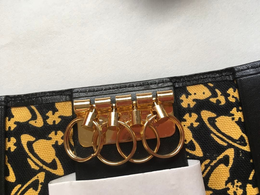 Vivienne Westwood レザーキーケース ブラック　4連