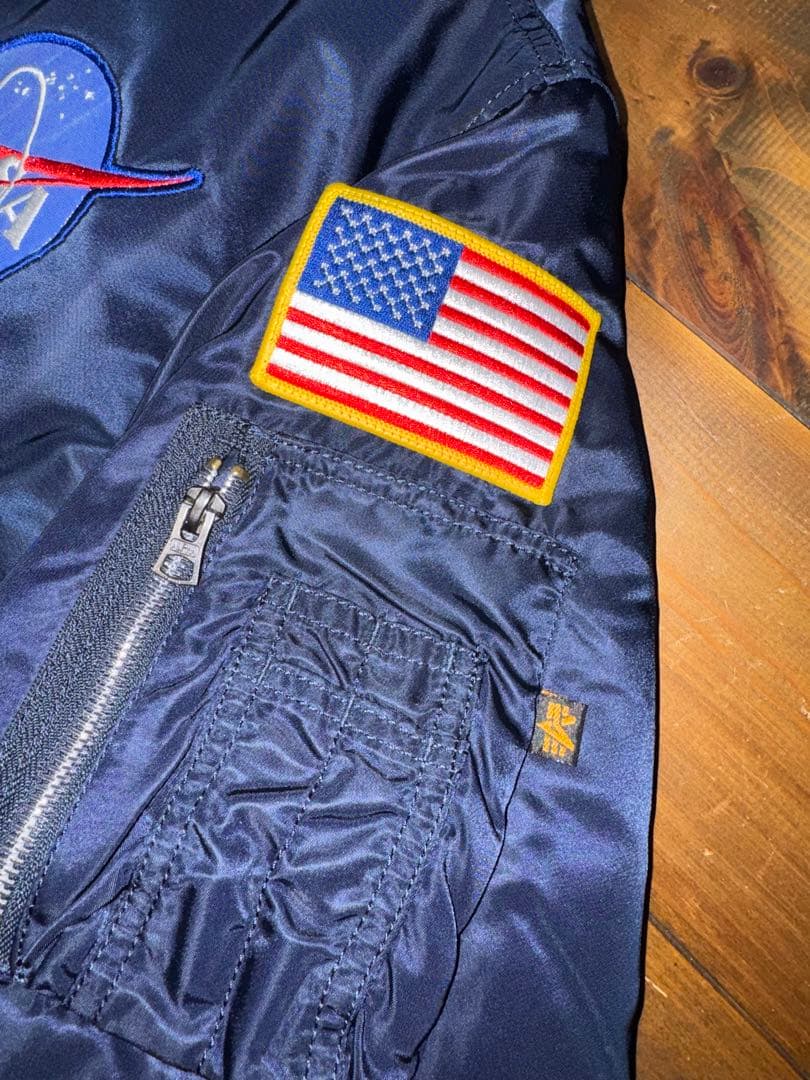 Alpha Industriesフライトジャケット