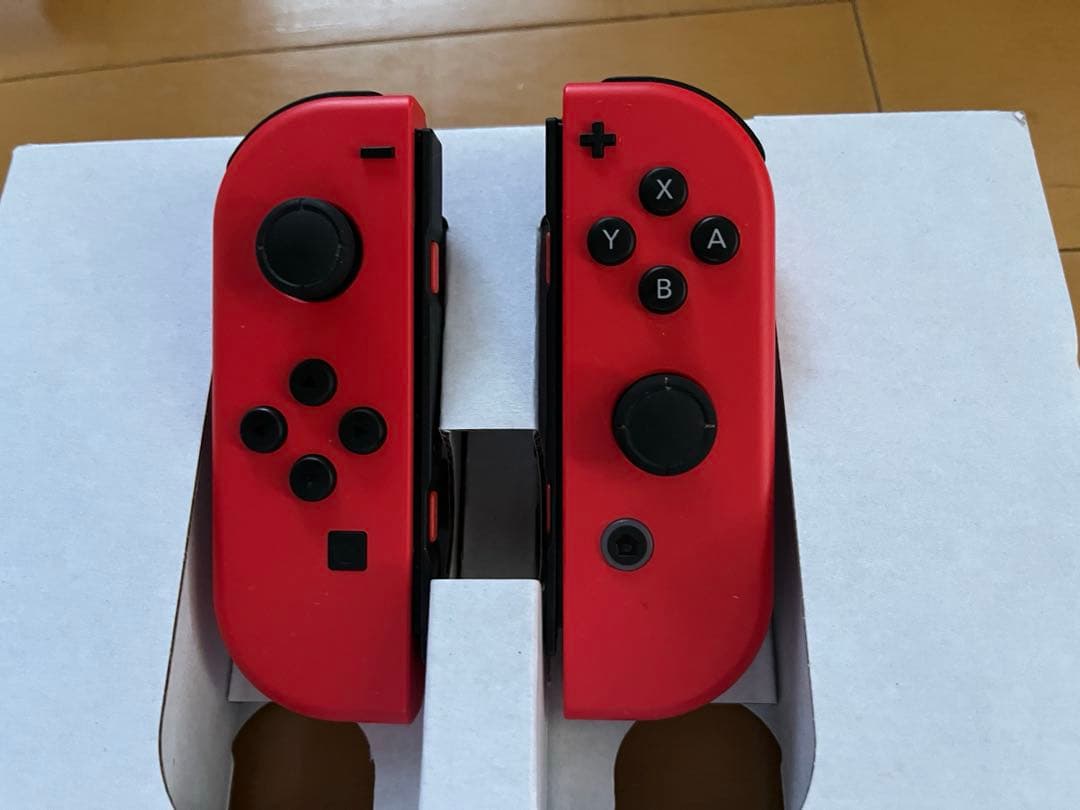 Nintendo Switch マリオレッド 美品