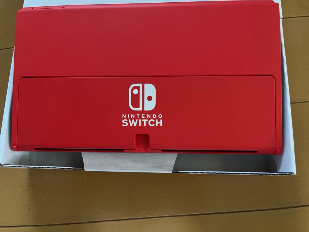 Nintendo Switch マリオレッド 美品