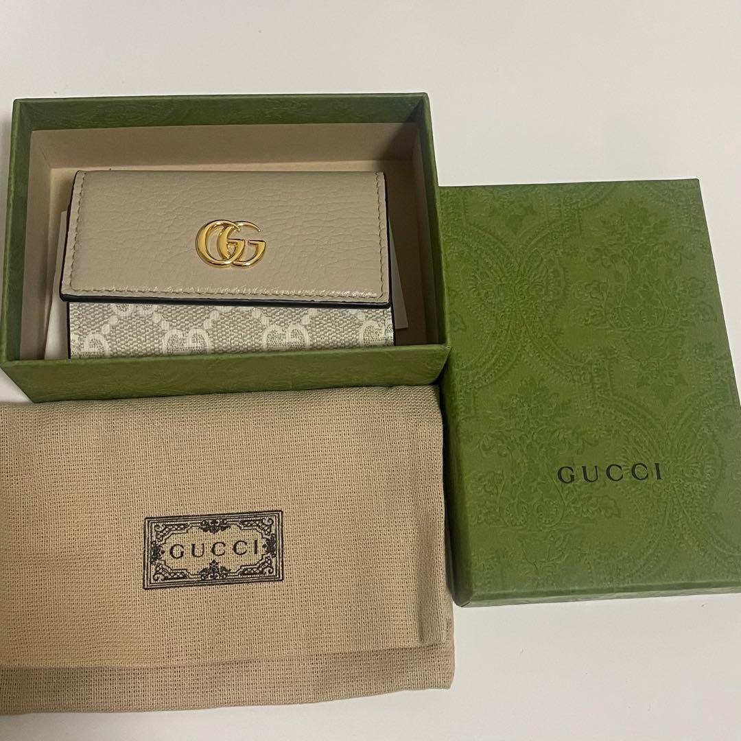Gucci GGロゴ キーケース ベージュ