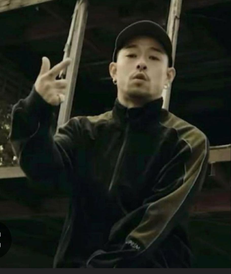 ZORN着用 supreme velour track jacket