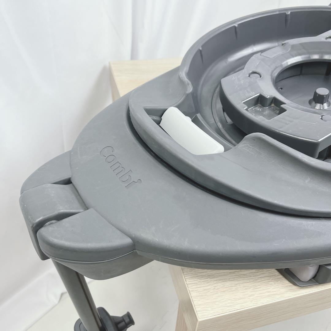 【美品】コンビ　The S 乗せ替え用　チャイルドシート　のせかえベース