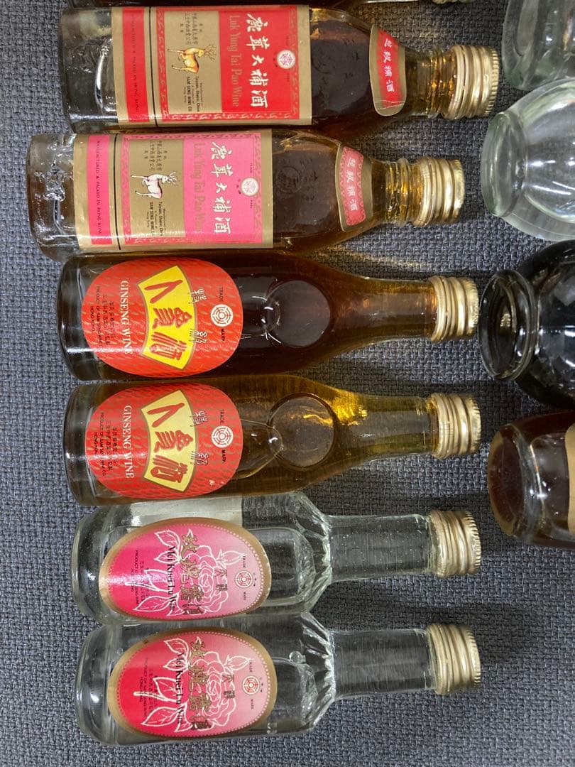 16本ミニボトル 中国酒 白酒 五粮液 高粱酒 三蛇酒 人参酒 鹿茸酒 竹葉青酒