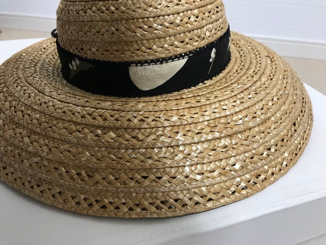 ★未使用に近い　カネコイサオ　リボン鈴蘭、麦わら帽子柄　麦わら帽子