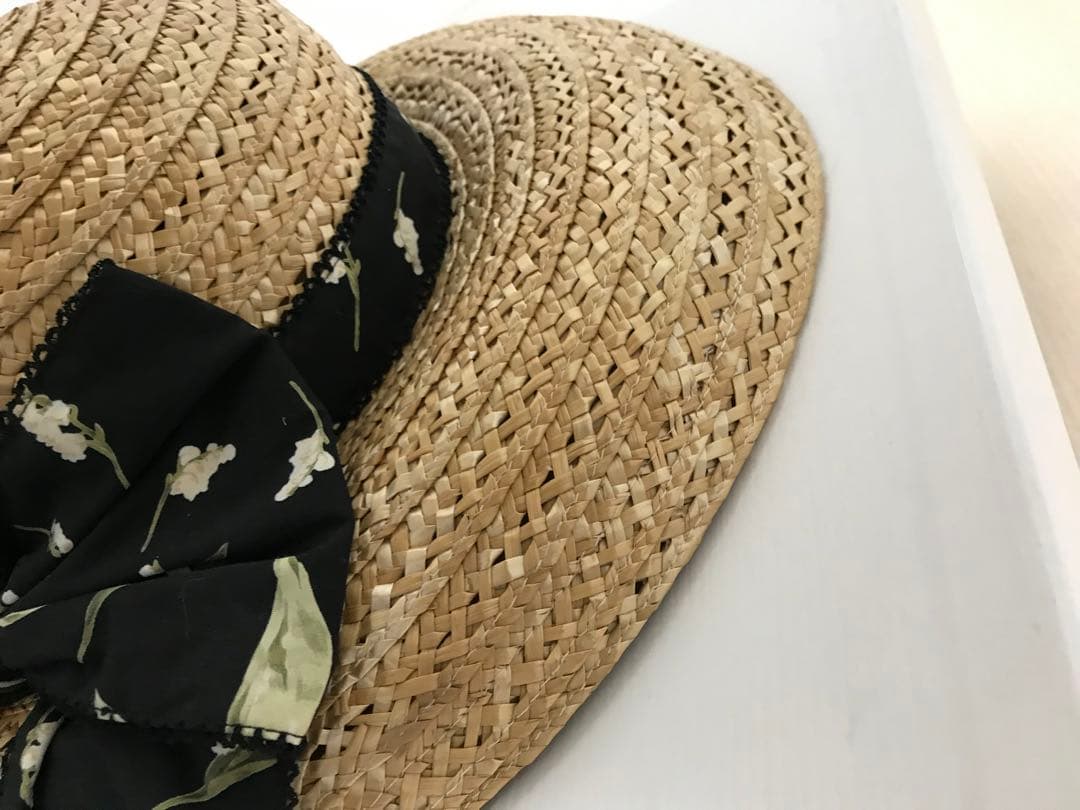 ★未使用に近い　カネコイサオ　リボン鈴蘭、麦わら帽子柄　麦わら帽子