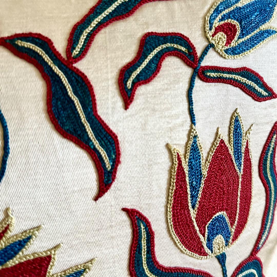 スザニ刺繍 シルククッションカバー 48×48cm　新品未使用