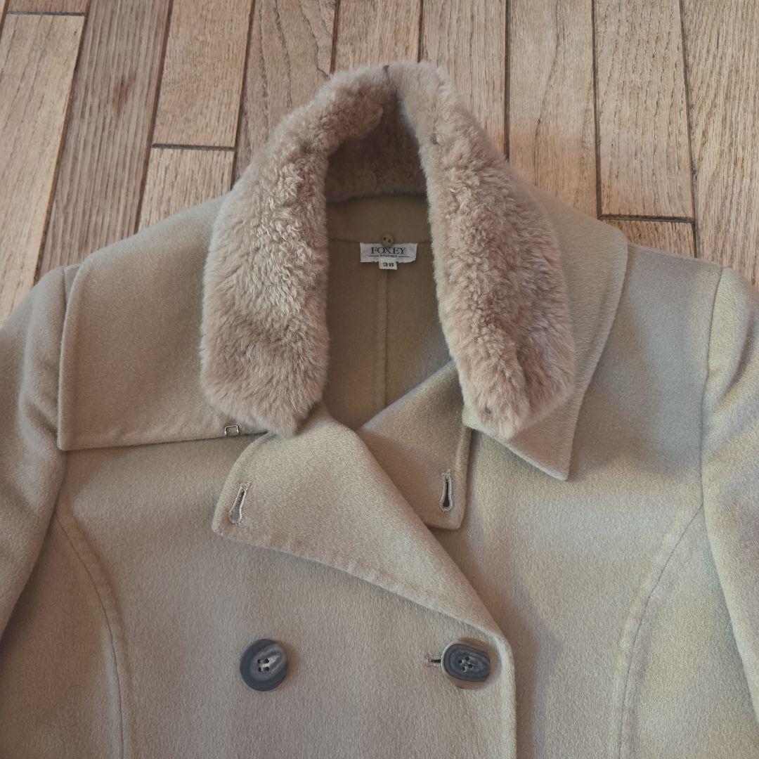 FOXEY ベージュ ヌートリアファー付き ピーコート 38サイズ