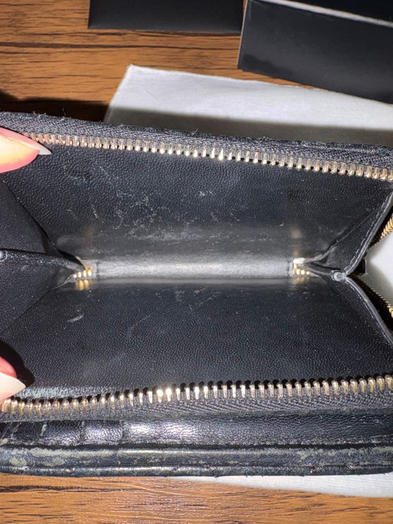 VERSACE ヴェルサーチ 二つ折り財布 キルティング レザー メデューサ黒