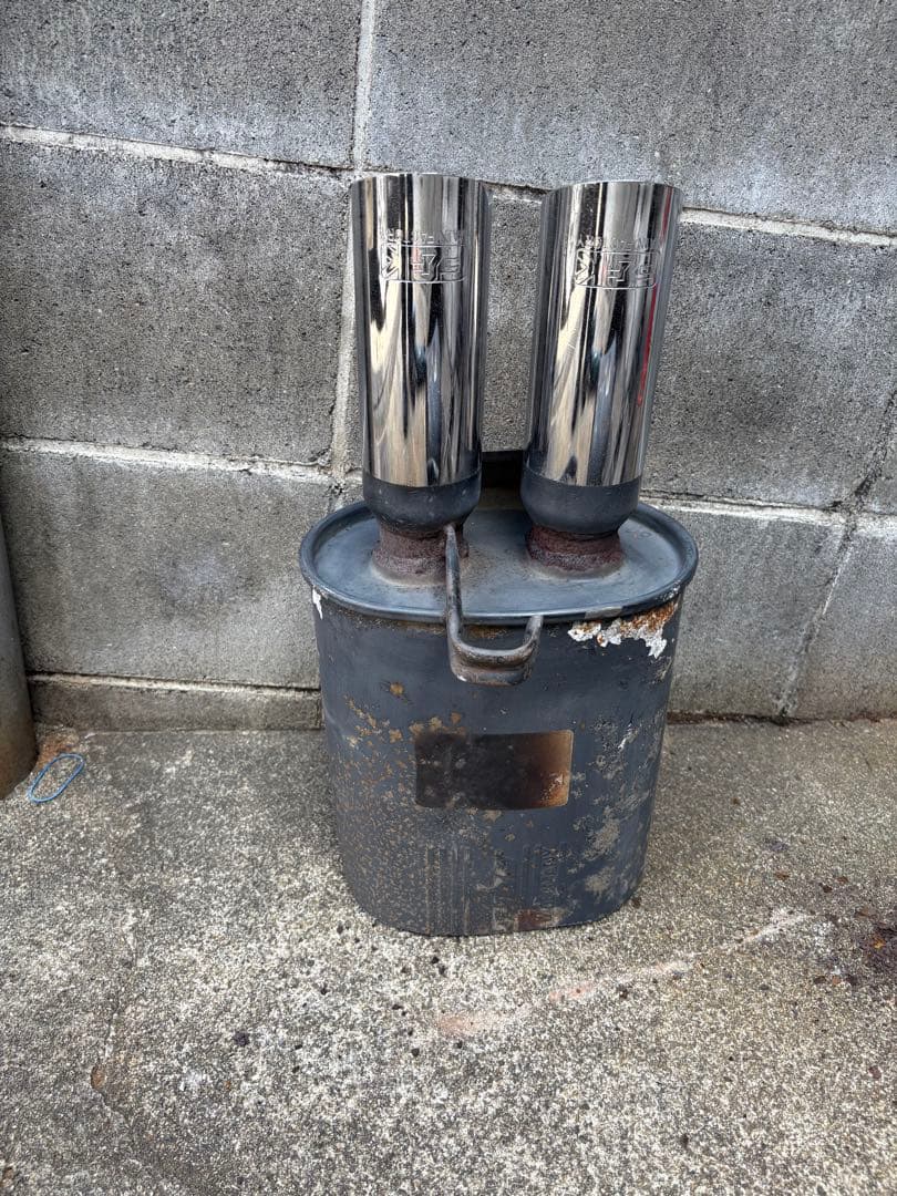 フジツボ　当時物　半分