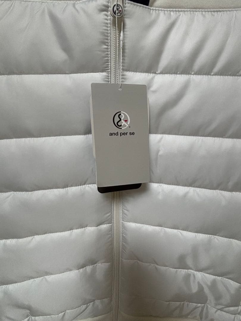 お値下げしました➡️and per se ホワイト ジャケット