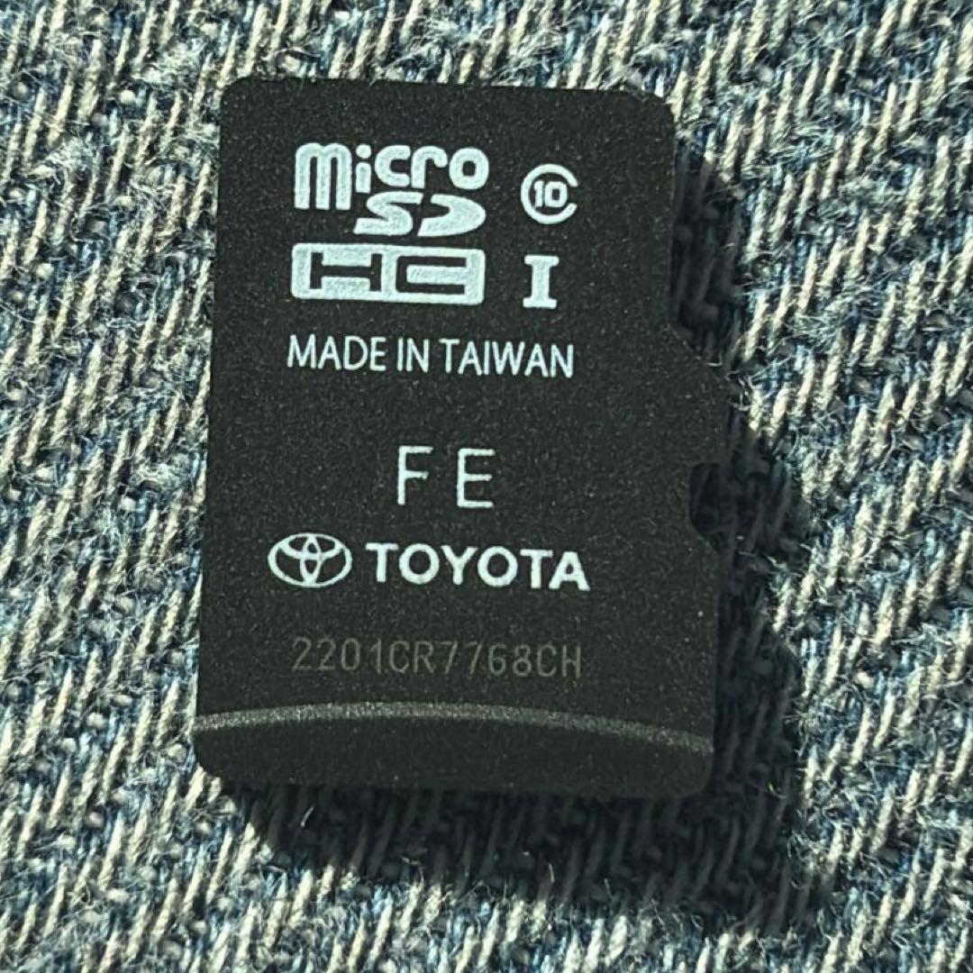 トヨタ純正 2024年春 地図更新 SD カード08675 0BF32