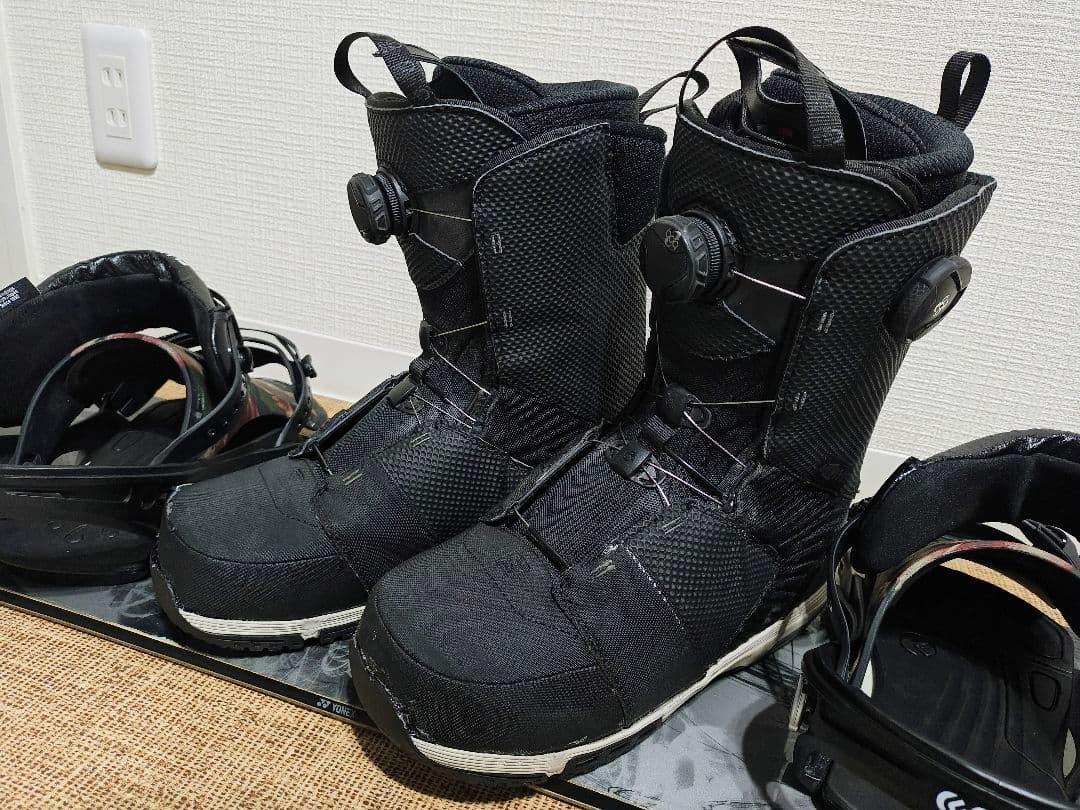 ヨネックス アクセ ボード FLUXバインディング サロモン ブーツ 3点セット