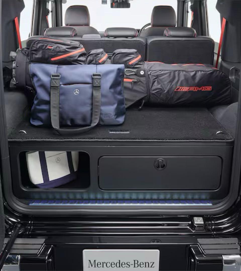 Ｇクラス　純正トランクラゲッジボード