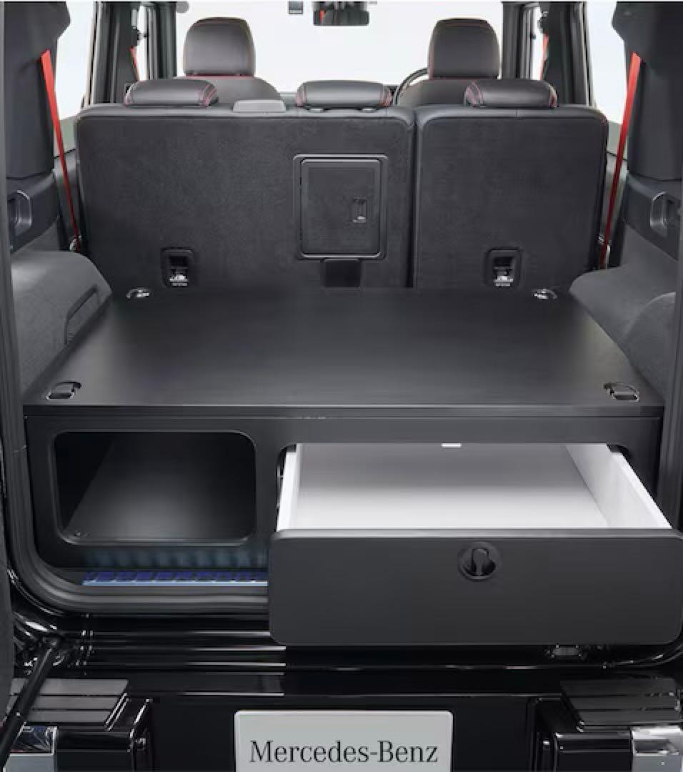 Ｇクラス　純正トランクラゲッジボード