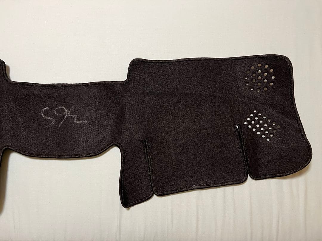 スバル フォレスター SK系 〜R7年4月 ダッシュボードマット ブラック