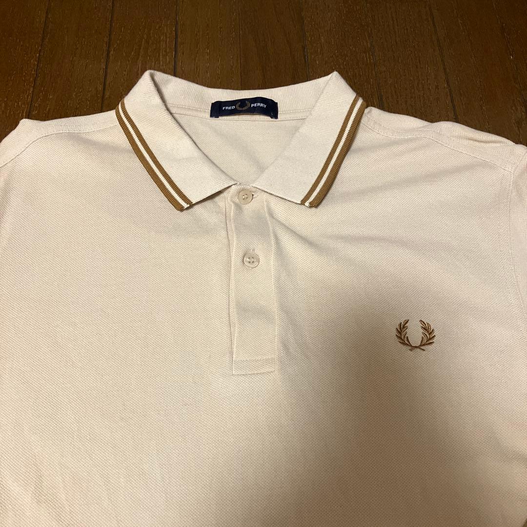 The Fred Perry Shirt -M3636長袖ポロシャツ　アイボリー